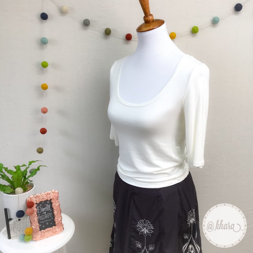 American Rag Half-Sleeve Long Crop Top - Picture 2 of 14